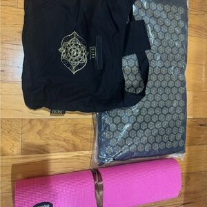 Gaiam Black Tote with Gold Design and Pink Yoga Mat